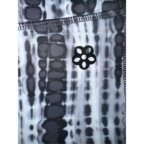 Peach Reversible Legging 2.0 -Black Shibori Print - Picture 3 of 4